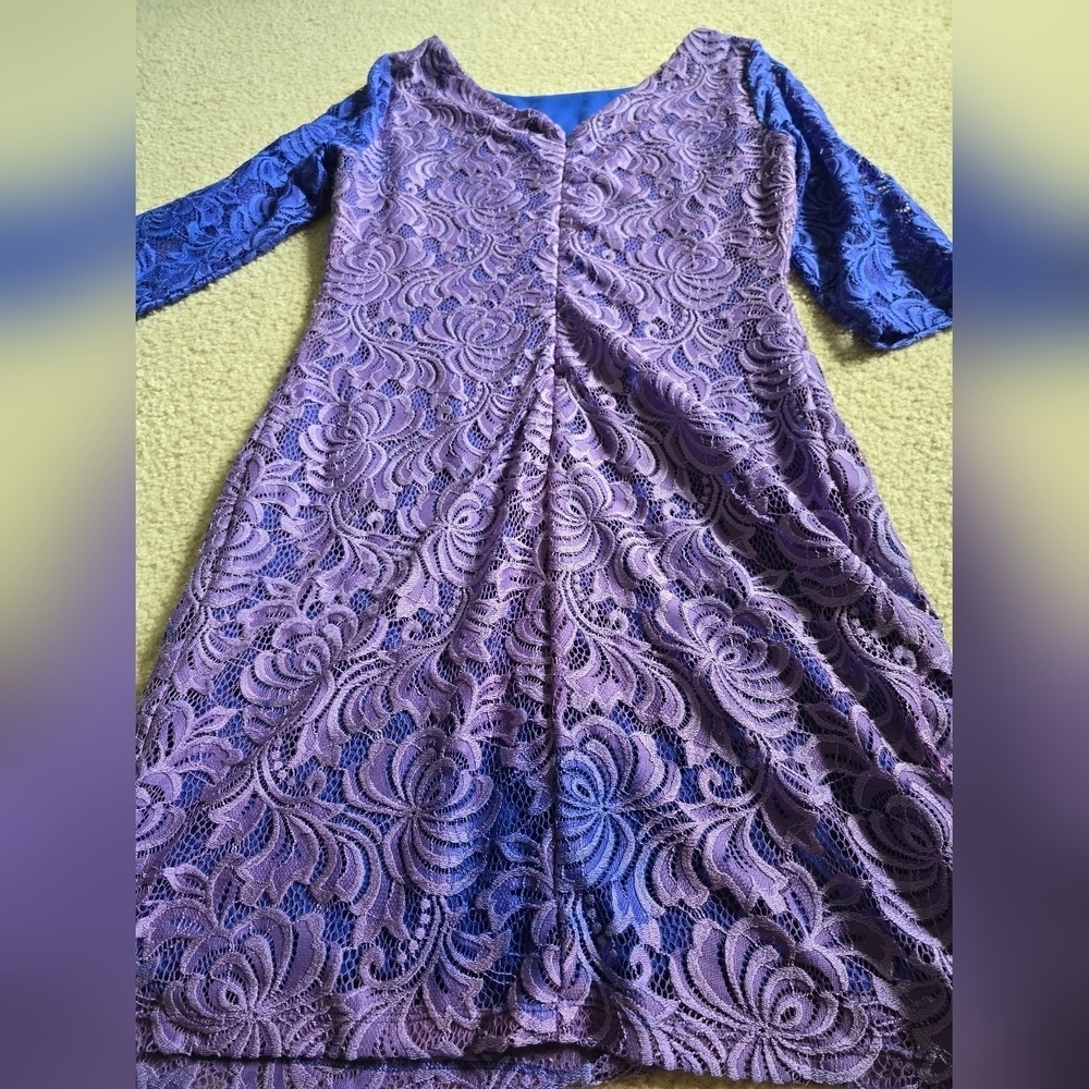 215. Fully Lined Purple Blue Lace Floral Elegant Dress - Picture 10 of 10